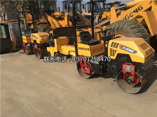 ȫ��3��С����Ӊ�·�C�����д�����܇�Ͷ���С��λ��·�C